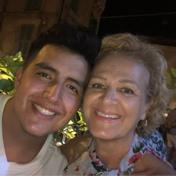 Meet your Posher, Cinzia - Picture 1 of 1